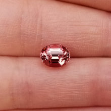 Load image into Gallery viewer, 3.04ct Peach Garnet